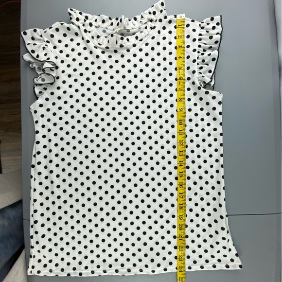 Simply Irresistible white with black polka dot ruffled edge sleeveless top, Med - Picture 8 of 10